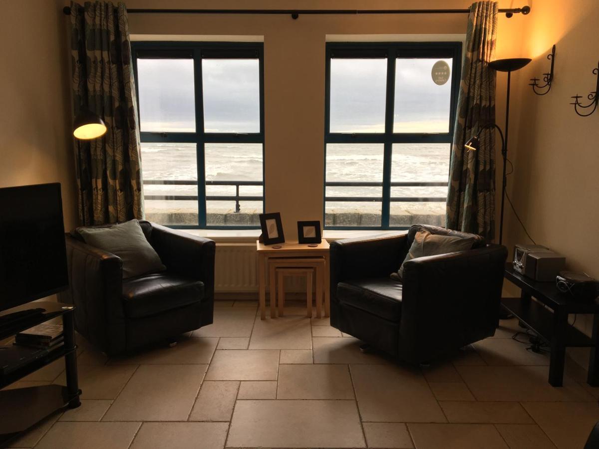 B2 Waterfoot Apartment