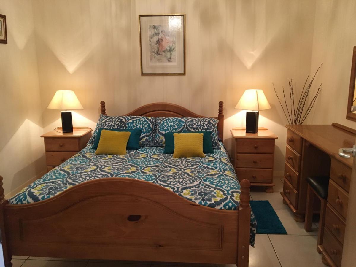 B2 Waterfoot Apartment