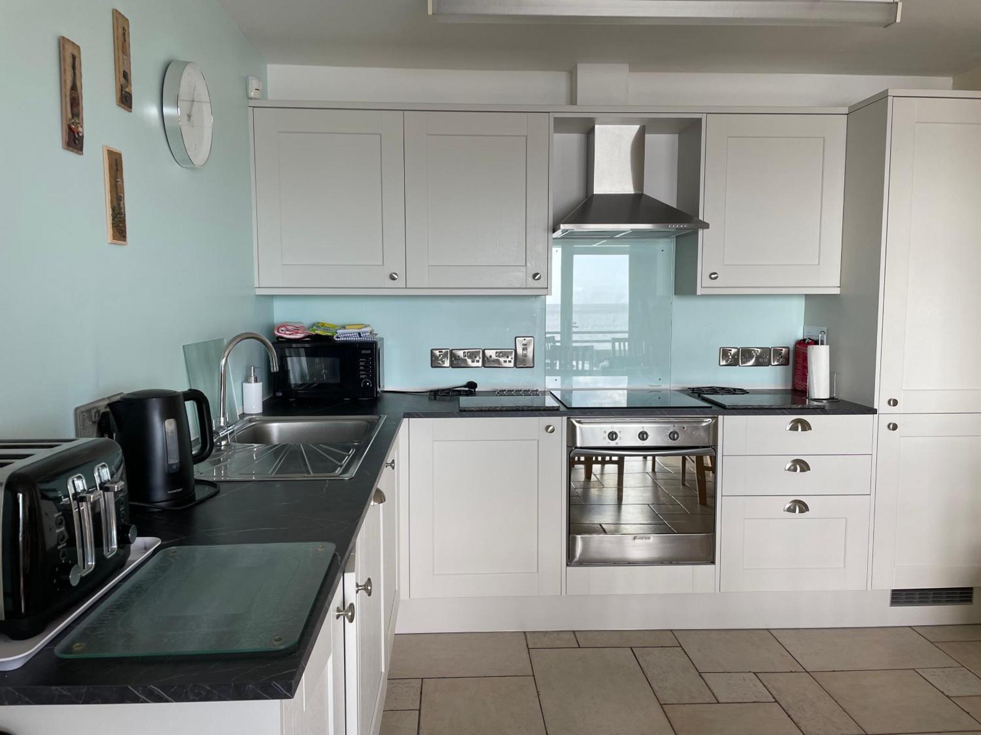 B2 Waterfoot
